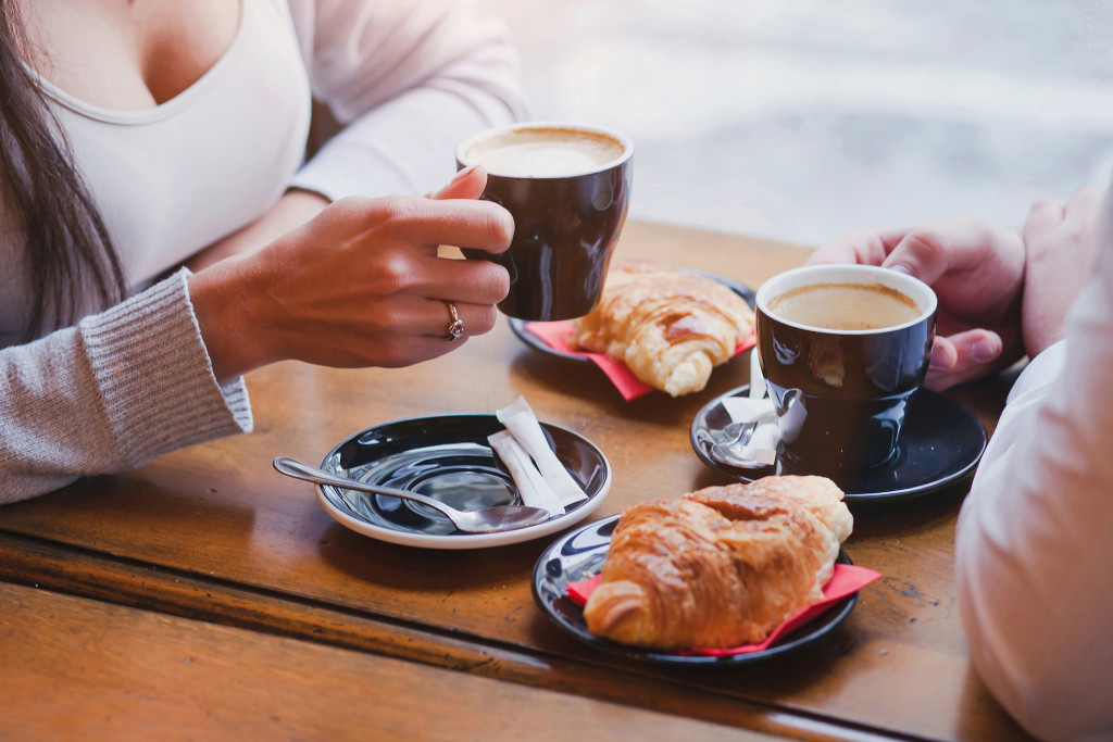 People having coffee and bread