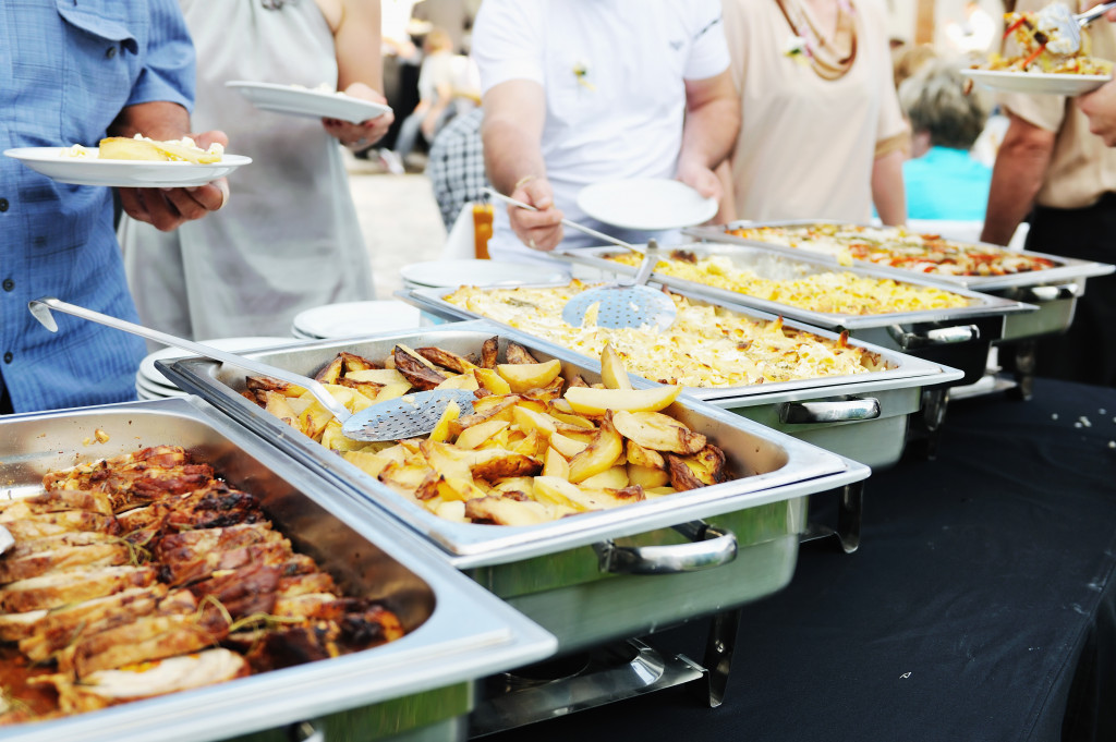 people around the buffet area